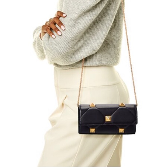 VALENTINO Roman Stud Leather Wallet on Chain- BRAND NEW-FULL SET- - Picture 5 of 8